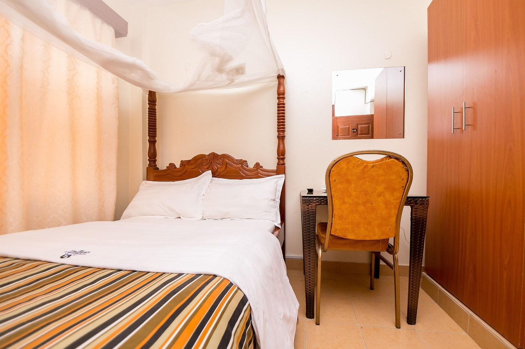 Upperhill Blueberry Hotel Найроби Экстерьер фото