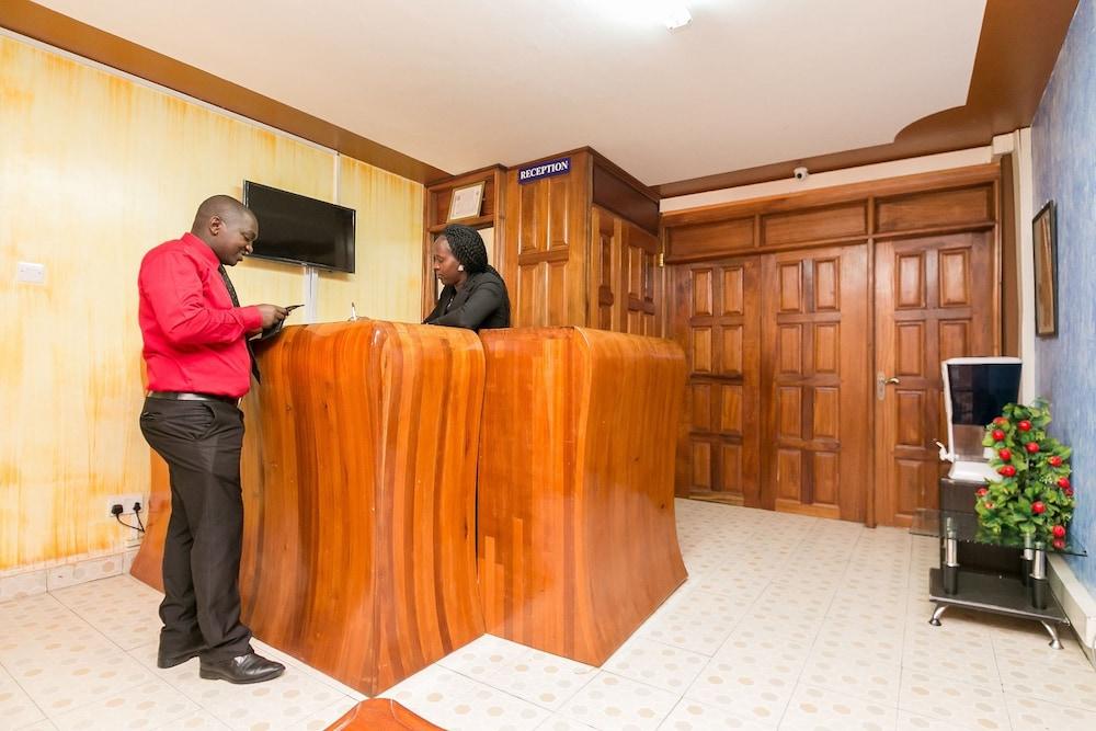 Upperhill Blueberry Hotel Найроби Экстерьер фото