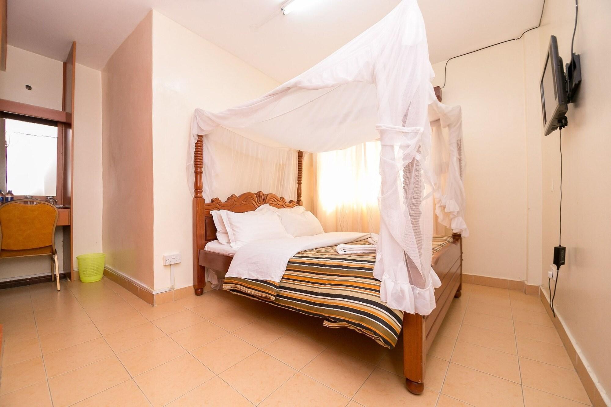 Upperhill Blueberry Hotel Найроби Экстерьер фото